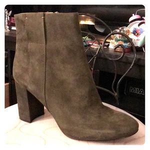 Nine West booties women’s size 10